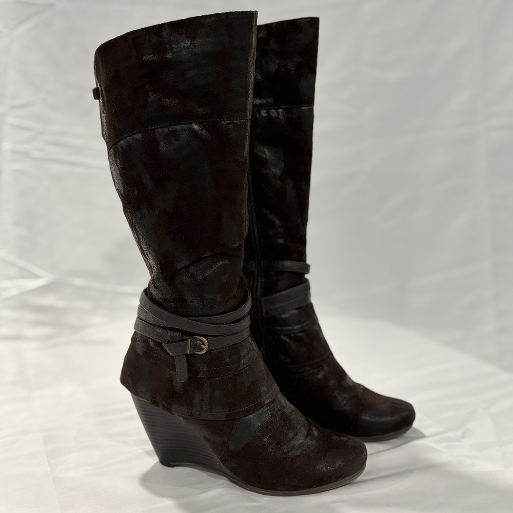Bare Traps Womens Brown Faux Leather Knee High Wedge Boots Sz 9M Distressed